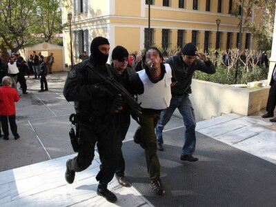 Οι τρομοκράτες έβλεπαν τον 15χρονο Αφγαν...