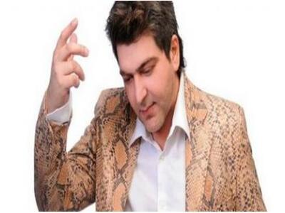 Ο Sotis Volanis διασκευάζει Sting! ''ωωω...