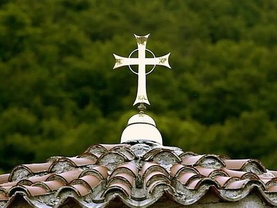 Νέα καταγγελία για δήθεν ιερέα: Του υποσ...