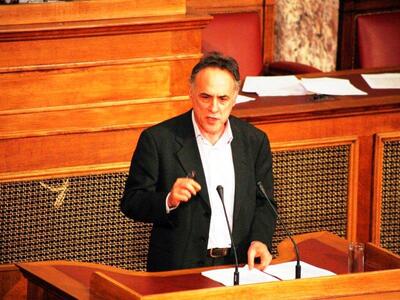 Ο Ν. Τσούκαλης απαντά στα ερωτήματα της ...