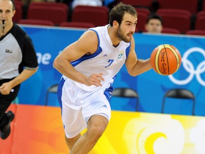 Αποδοκιμασίες σε Σπανούλη στο φιλικό