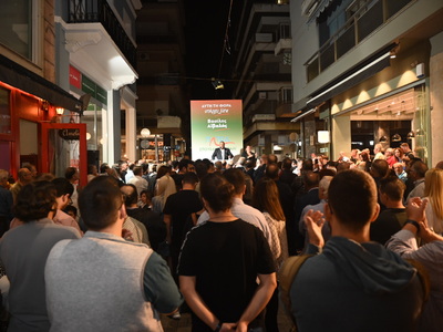 Πολυπληθής συγκέντρωση Αϊβαλή: «Οι  Πατρ...