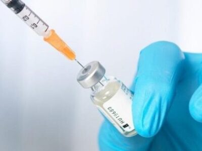 Εμβόλιο: Πόσοι εμβολιάστηκαν στις ηλικίε...