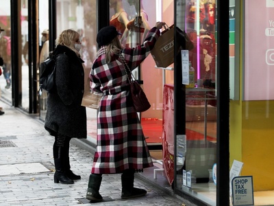 Ο αργός θάνατος του λιανεμπορίου και της...