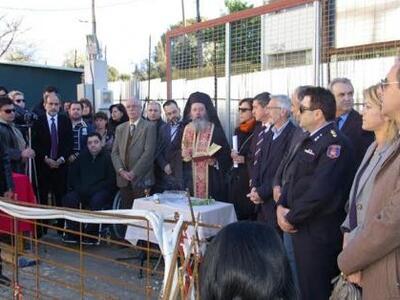 Πάτρα: Ο Δήμαρχος Γιάννης Δημαράς θεμελί...