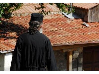 Πάτρα: Τουλάχιστον τρεις ιερείς θύματα τ...