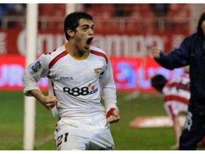 Ψάχνεται και για Ακόστα η AEK