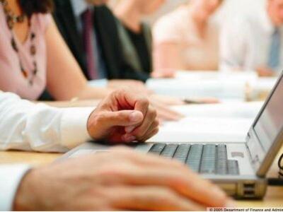 Λιγότεροι κατά τουλάχιστον 150.000 οι απ...