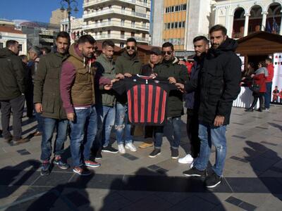 Ποδοσφαιριστές της Παναχαϊκής με την επί...