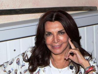 Η Μιμή Ντενίση "καρφώνει" τη Θ...