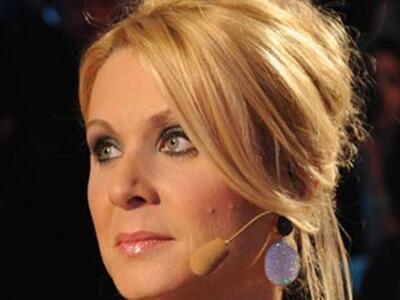 Κι όμως είναι η Κατερίνα Γκαγκάκη αγνώρι...