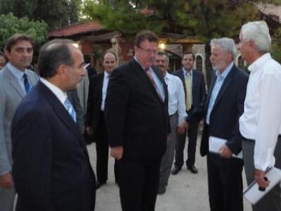 ΠΟΕ-ΟΤΑ: Ο εντεταλμένος της Γερμανικής Κ...