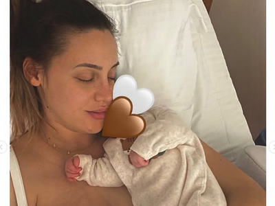 Γέννησε η Άννα Κορακάκη - Οι πρώτες φωτο...