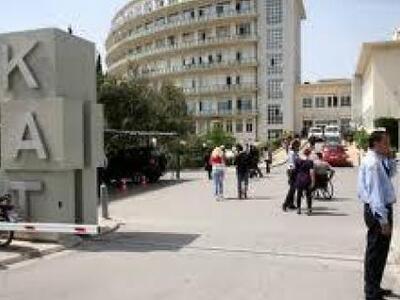 Πασίγνωστος Έλληνας παρουσιαστής νοσηλεύ...