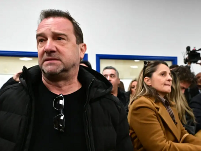 Δίκη για τα Τέμπη: «Θα σε σκίσω με τα χέ...