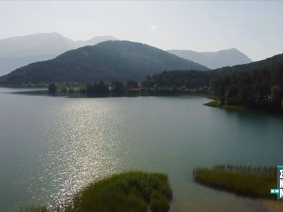 Καλοκαιρί στο βουνό και βουτιά στη λίμνη Δόξα