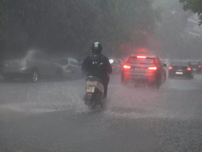 Καιρός σήμερα: Ισχυρές καταιγίδες σε δυτ...