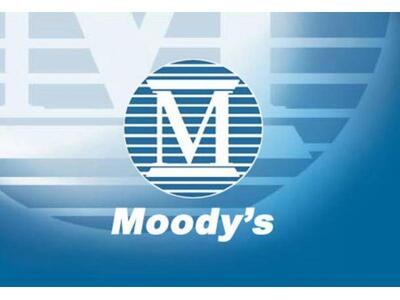 Δέκα βουλευτές του ΠΑΣΟΚ ζητούν να κατατ...