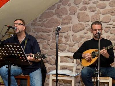 Στο Vino Vina, απόψε η πρώτη βραδιά φίλω...