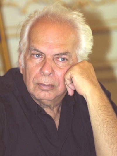 Ο Δήμος Πατρέων τιμά τον Νίκο Κούνδουρο