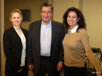 Με την εμπορική διευθύντρια Τζίνα Μαρινά...