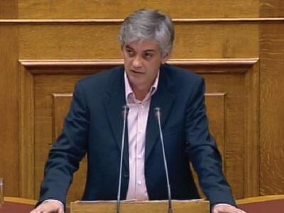 Καταψηφίζει την κυβέρνηση Παπαδήμου βουλ...