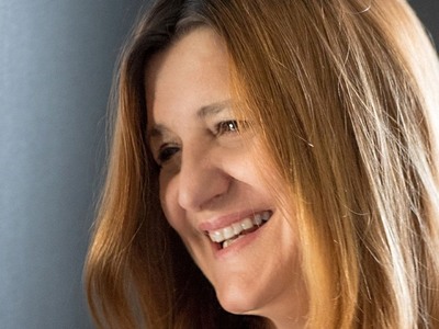 Στο thebest.gr η Γιώτα Κοντογεωργοπούλου...