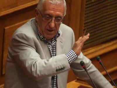 Νέα «καρφιά« Κακλαμάνη για τη δημοτική αστυνομία