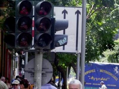 Πάτρα ΤΩΡΑ: Εκτός λειτουργίας τα φανάρια...