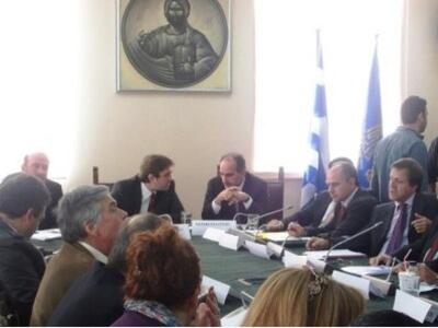 Ένταση στο Περιφερειακό Συμβούλιο- Αποχώ...