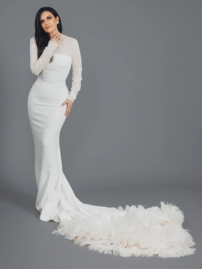 Λευκή γοργονέ τουαλέτα με «ουρά» Alberta Ferretti