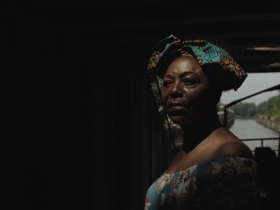 Maka σε σκηνοθεσία του Elia Moutamid και...