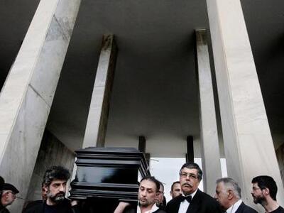 Το τελευταίο "αντίο" στον Λευτ...