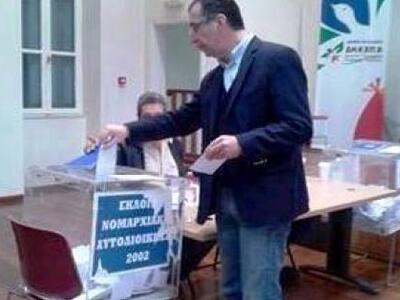 "Νίκησαν...η ενότητα και η ανανέωση...