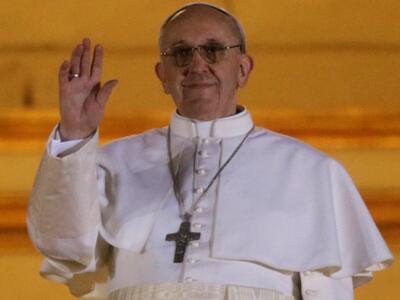 Ο πάπας Φραγκίσκος σβήνει, σήμερα, ογδόντα κεράκια