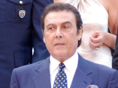 Τόλης Βοσκόπουλος: Χρωστάει 5,5 εκατομμύ...