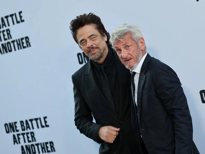 Μπενίτσιο ντελ Τόρο και Σον Πεν στο κόκκινο χαλί