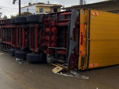 Συκούλα: Κλειστό το ένα ρεύμα κυκλοφορία...