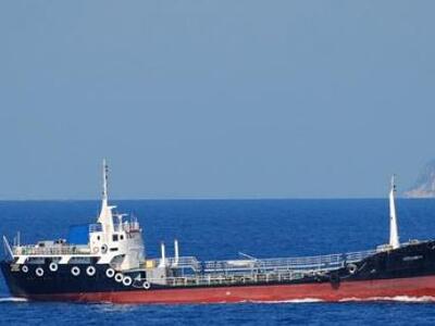 Αγκυροβολημένο στην Ελευσίνα το πλοίο πο...