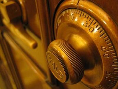 Έκλεψαν το χρηματοκιβώτιο του πρώην Δημα...