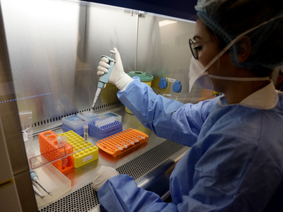 Σήμα κινδύνου από τον ΠΟΥ για νέα φάση πανδημίας