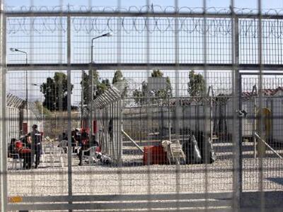 Νεκρός κρατούμενος μετανάστης στην Αμυγδαλέζα