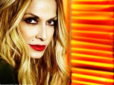 Εντυπωσιακή η νέα φωτογράφιση της Άννας Βίσση