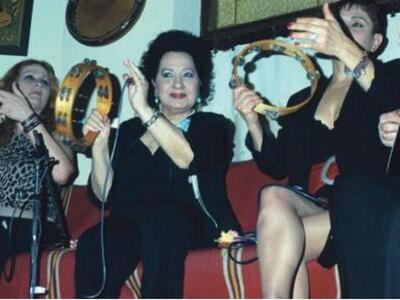 Χαρούλα Λαμπράκη: Τα παιδικά χρόνια στη ...