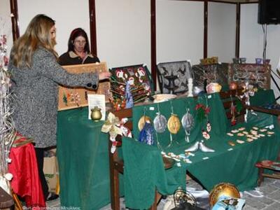 Πάτρα: Συνεχίζεται το φιλανθρωπικό παζάρ...