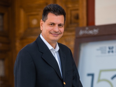 σπιράλ: χωρίς Καλλιτεχνικό Διευθυντή και...