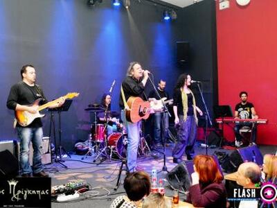 Με επιτυχία η συναυλία του Δημήτρη Ζερβο...