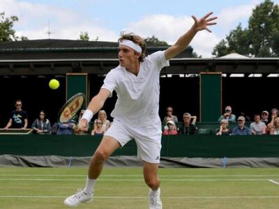 Τένις: Ο Τσιτσιπάς ξεκινά τη μάχη των πρ...