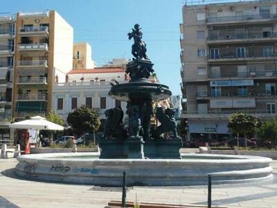 Επίθεση τσαντάκηδων σε 36χρονη στην πλατ...