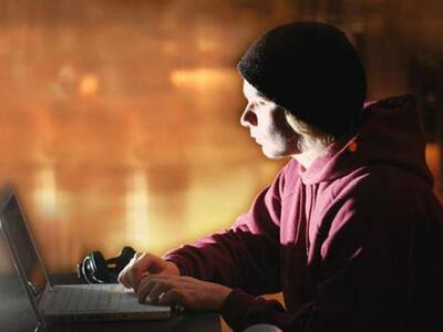 Σύλληψη 33χρονου για cracking σε υπολογι...